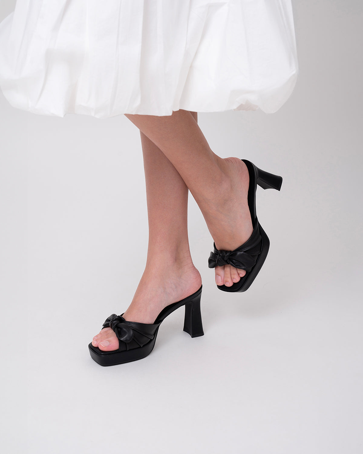 Hira Heels